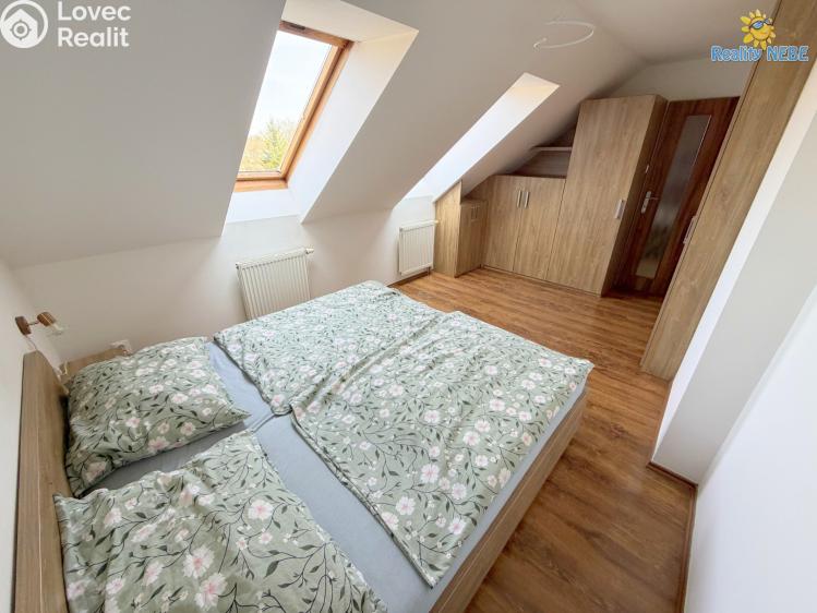 Prodej bytu 4+1 Praha, Bezinková č. 13