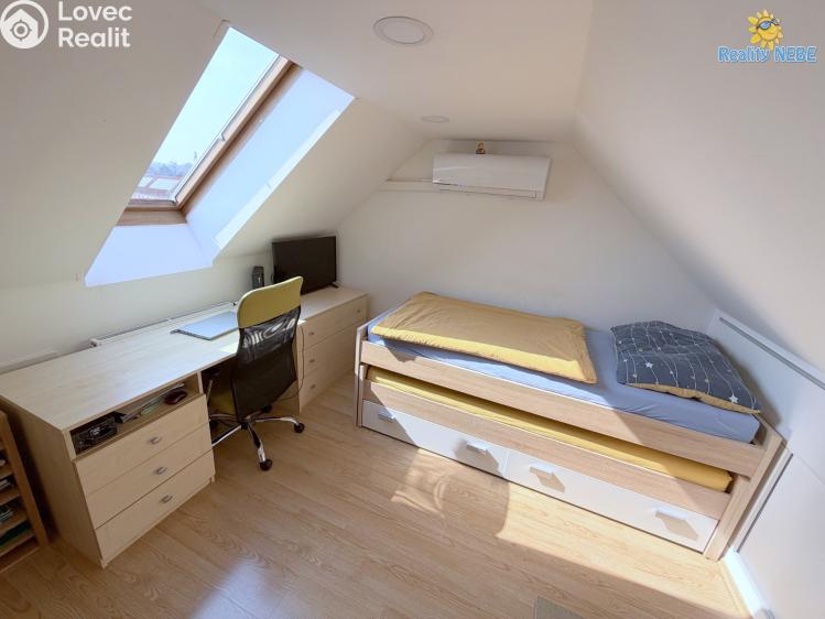Prodej bytu 4+1 Praha, Bezinková č. 17