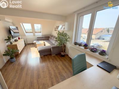 Prodej bytu 4+1 Praha, Bezinková č. 2
