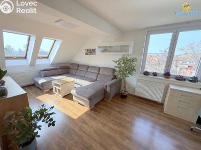 Prodej bytu 4+1 Praha, Bezinková č. 5