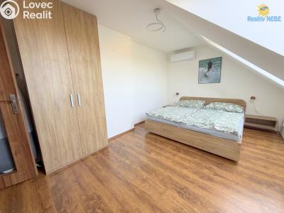 Sale apartment 4+1 Praha, Bezinková č. 12