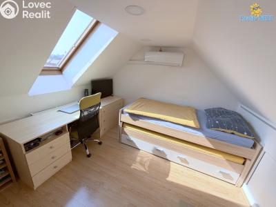 Sale apartment 4+1 Praha, Bezinková č. 17