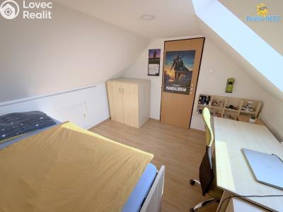 Sale apartment 4+1 Praha, Bezinková č. 18