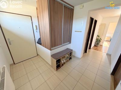 Sale apartment 4+1 Praha, Bezinková č. 26
