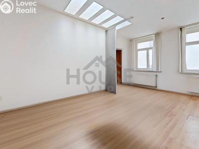 Sale apartment 2+1 Praha, Jeronýmova č. 3
