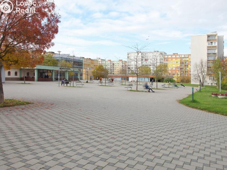 Pronájem obchodního prostoru Plzeň, Karla Steinera 930/15 č. 8