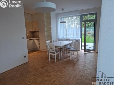 Pronájem bytu 4+KK Velvary, Dřevařská 838 č. 1