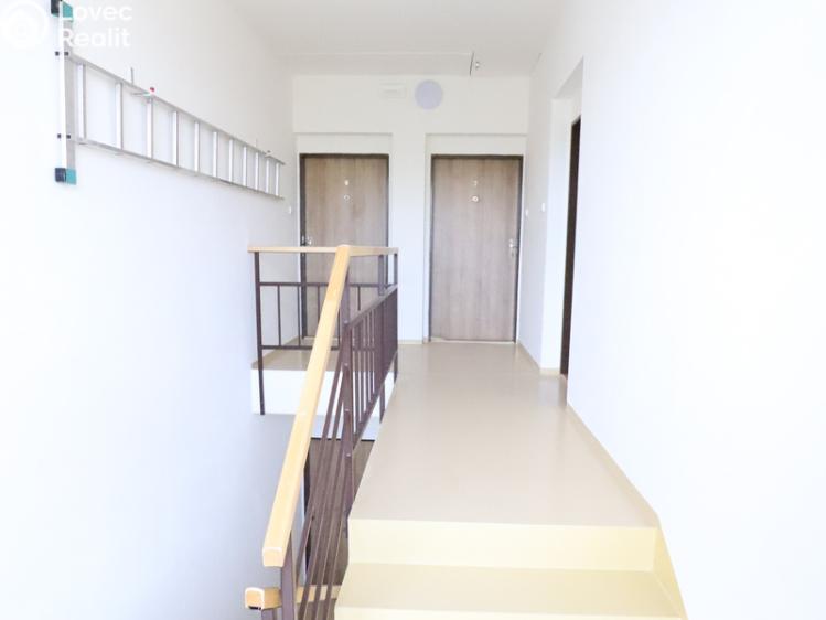 Pronájem bytu 1+KK Praha, Aloisovská 858/29 č. 7