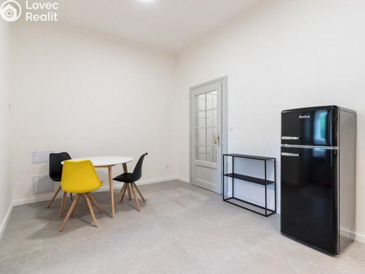 Rent apartment 2+1 Praha č. 10