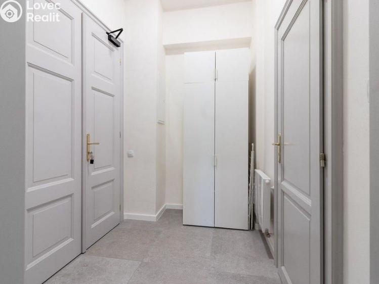 Rent apartment 2+1 Praha č. 12