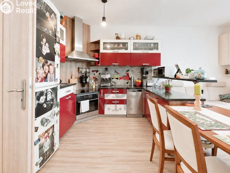 Prodej bytu 2+KK Praha, Marty Krásové č. 2