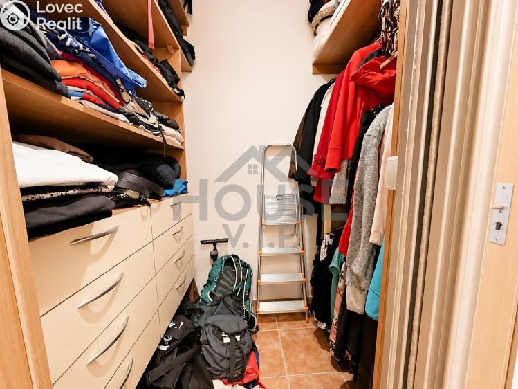 Prodej bytu 2+KK Praha, Marty Krásové č. 14