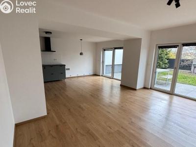 Pronájem rodinného domu Praha, Lovčická č. 3