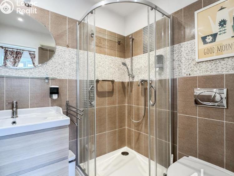 Pronájem bytu 2+KK Praha, Sokolovská 341/27 č. 10