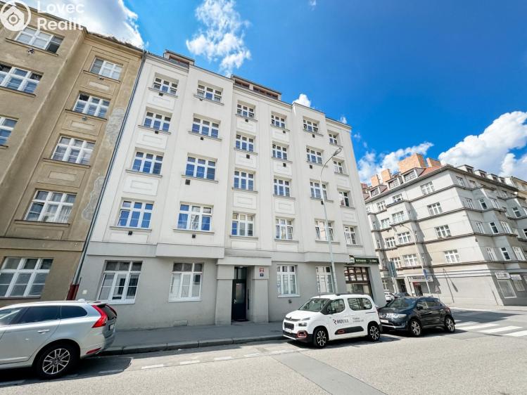 Pronájem bytu 1+KK Praha, Kovářská č. 12