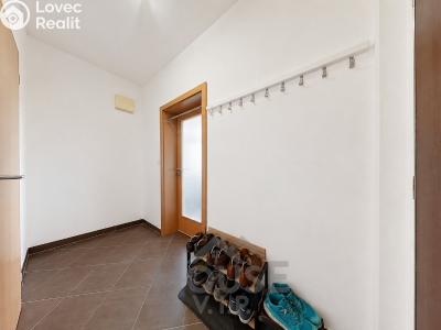 Sale apartment 1+KK Praha, Na Výrovně č. 15
