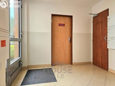 Sale apartment 1+KK Praha, Na Výrovně č. 25