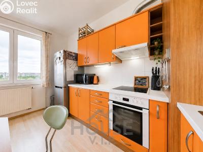 Sale apartment 1+KK Praha, Na Výrovně č. 10