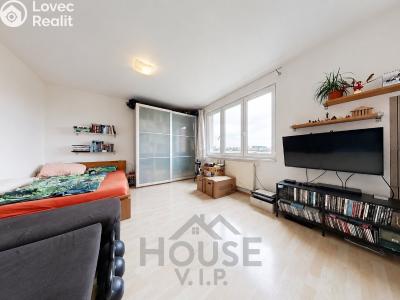 Sale apartment 1+KK Praha, Na Výrovně č. 13