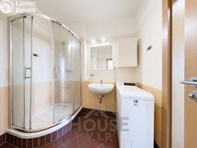 Sale apartment 1+KK Praha, Na Výrovně č. 18