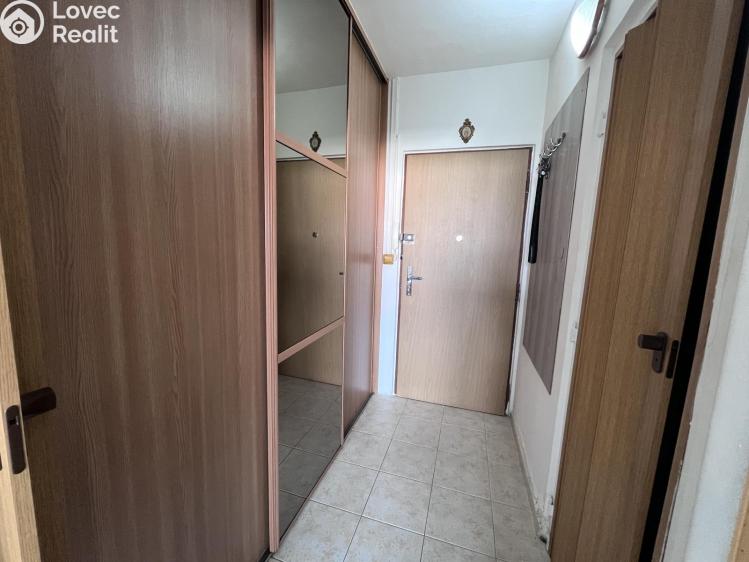 Pronájem bytu 1+KK Praha, Kyselova 1185/2 č. 10