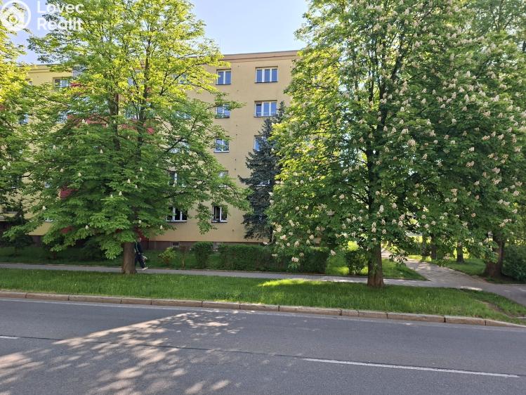 Продажа квартиры 2+1 Karviná, tř. Těreškovové č. 18