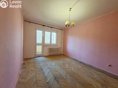 Prodej bytu 2+1 Karviná, tř. Těreškovové č. 7
