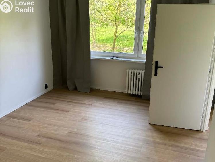 Prodej bytu 3+1 Chomutov, 17. listopadu 4628 č. 8