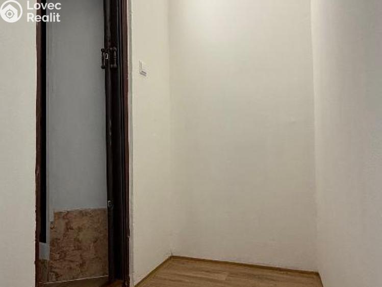 Pronájem bytu 2+1 Bílina, Sídliště Za Chlumem 771 č. 12