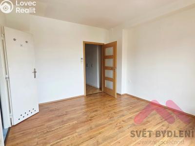 Pronájem bytu 1+KK Praha, Sevřená č. 4