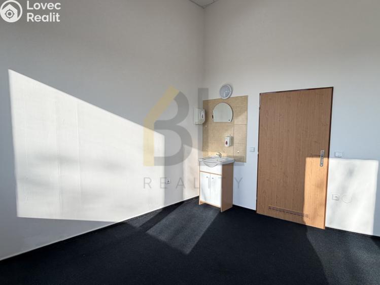 Pronájem kanceláře Hodonín, Za Dráhou 4268/1 č. 3
