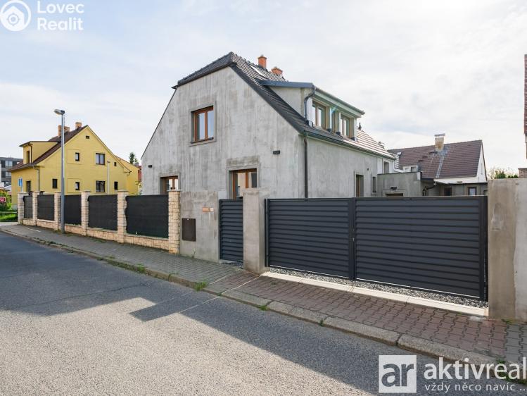 Pronájem bytu 1+KK Praha, Libědická č. 30