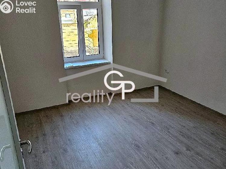 Pronájem bytu 1+KK České Budějovice, Rudolfovská tř. č. 3