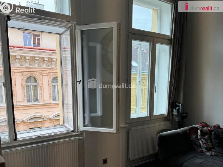 Pronájem bytu 2+KK Praha 2, Mánesova č. 14
