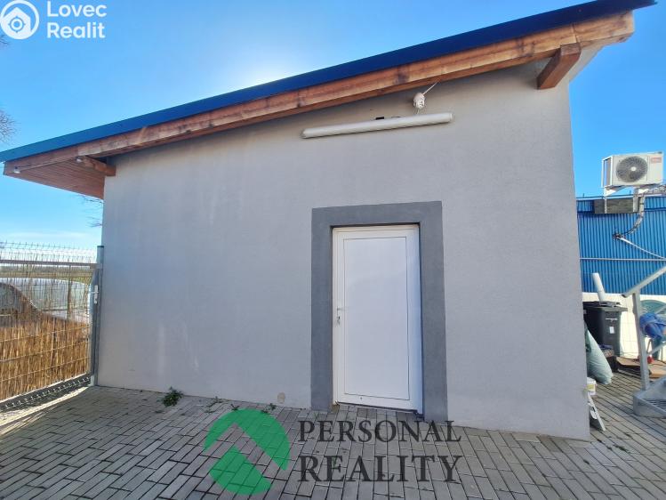 Rent commercial space Rostoklaty č. 5