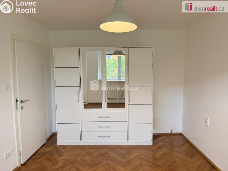 Pronájem bytu 2+KK Ostrov, Lidická č. 4