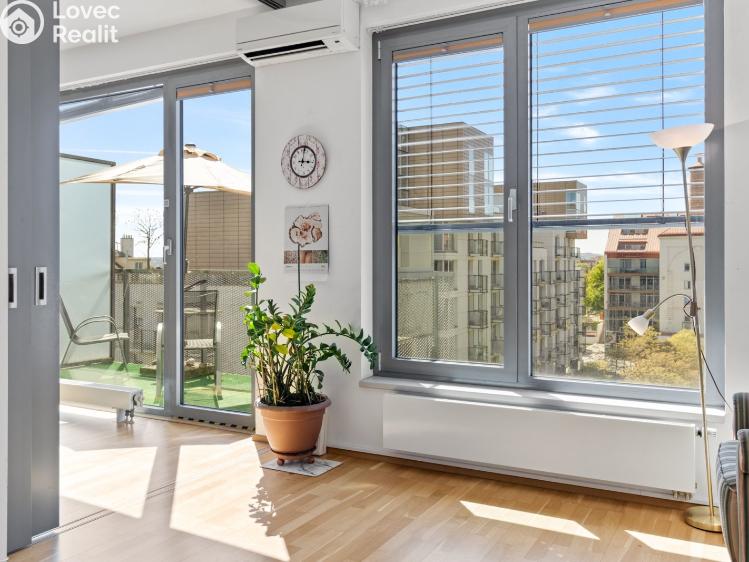 Продажа квартиры 2+KK Praha, Korunní 2569/108h č. 9