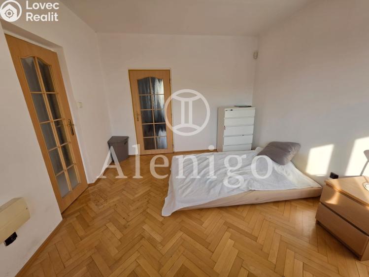 Pronájem bytu 2+1 Praha, Tuniská č. 13