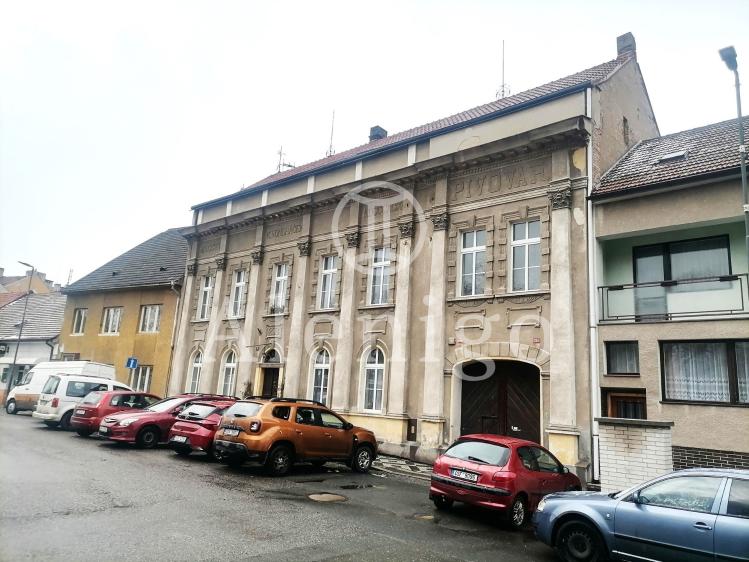 Продажа семейного дома Kostelec nad Labem, nám. Komenského č. 4