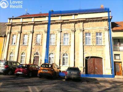 Продажа семейного дома Kostelec nad Labem, nám. Komenského č. 1