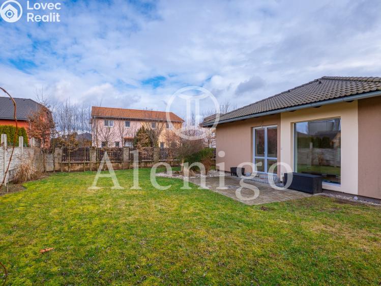 Продажа семейного дома Kostelec nad Labem, Květná č. 7