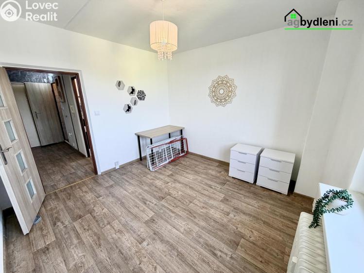 Pronájem bytu 3+1 Starý Plzenec, U Sedlce 856 č. 8