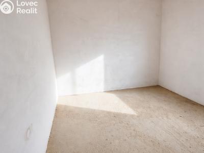 Продажа производственного цеха Strašice č. 15