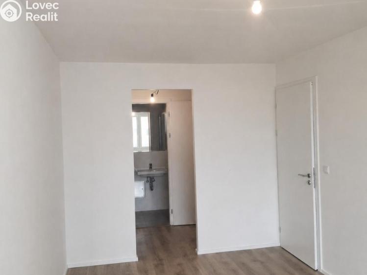 Prodej bytu 2+KK Praha, Čenětická 2413/1a č. 10