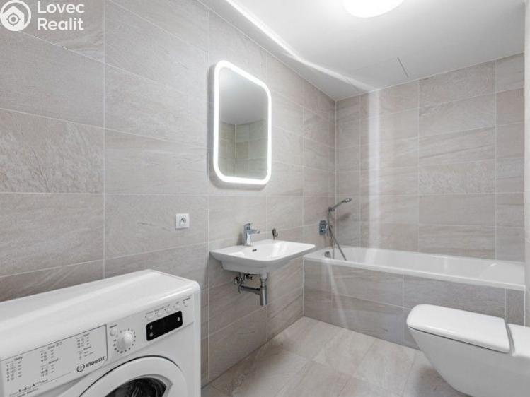 Rent apartment 2+KK Praha, Sanderova č. 5