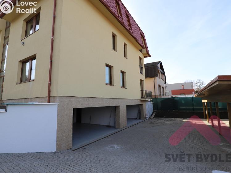Pronájem bytu 1+KK Praha, Pokorného 814/13 č. 9