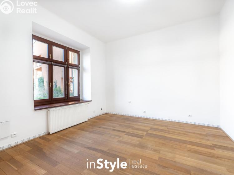 Pronájem bytu 3+1 Uherské Hradiště, Dlouhá č. 10