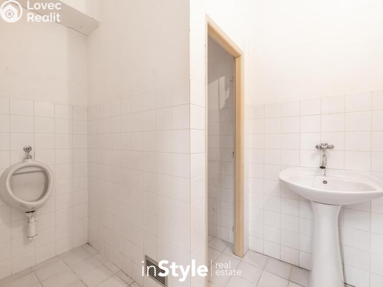 Pronájem kanceláře Uherské Hradiště, Nádražní 307 č. 15