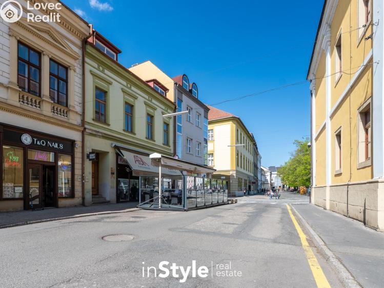 Pronájem kanceláře Uherské Hradiště, Nádražní 307 č. 17