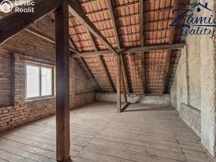 Продажа семейного дома Pchery, Karla Kouteckého 124 č. 21